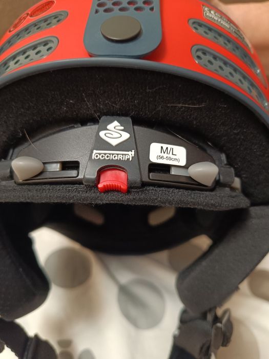 Шолом гірськолижний фірми sweet protection