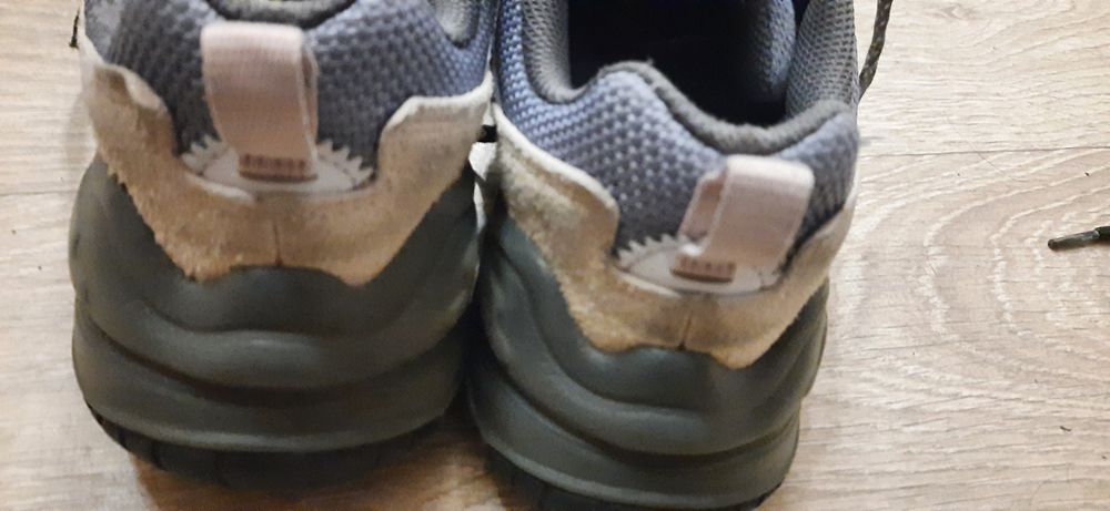 Кросівки Nike р.39