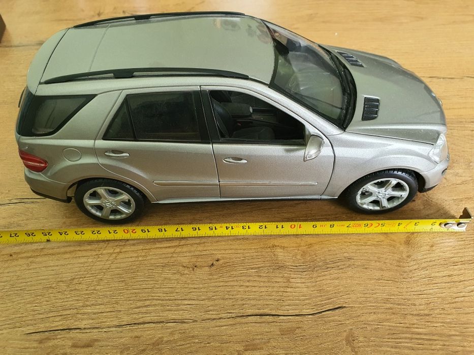 Welly Mercedes ML164 1:18 piękny