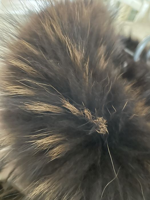 Куртка пух-перо,с капюшоном с натуральным отстегивающим мехом /Италия/