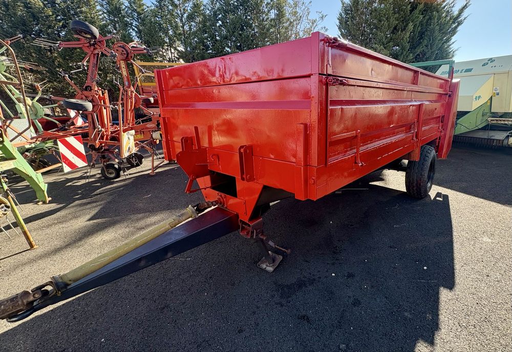 reboque espalhador de estrume