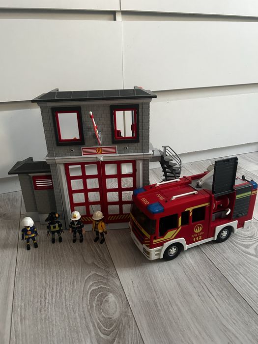 Straż remiza playmobil