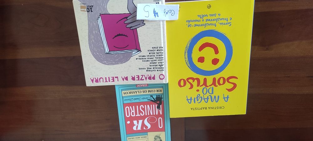 Conjunto de livros
