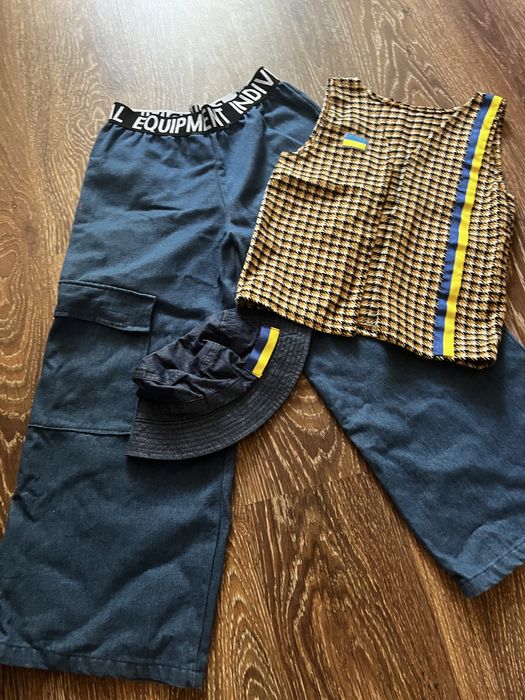 Костюм на девочку(патриотический)