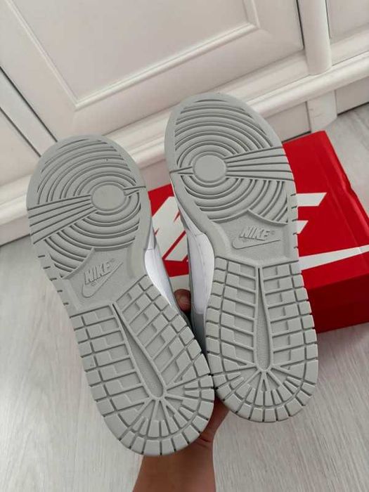 Nike Dunk Low 37.5