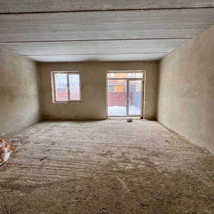 продаж кутового Таунхауса готового до ремонту. Крихівці