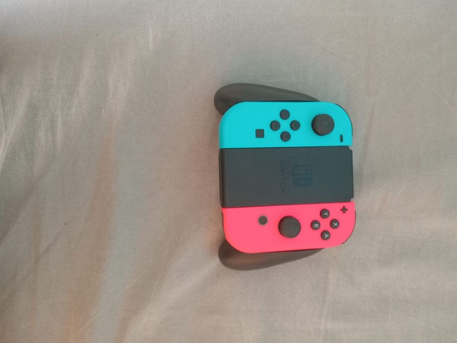 Vendo Nintendo switch com varios jogos