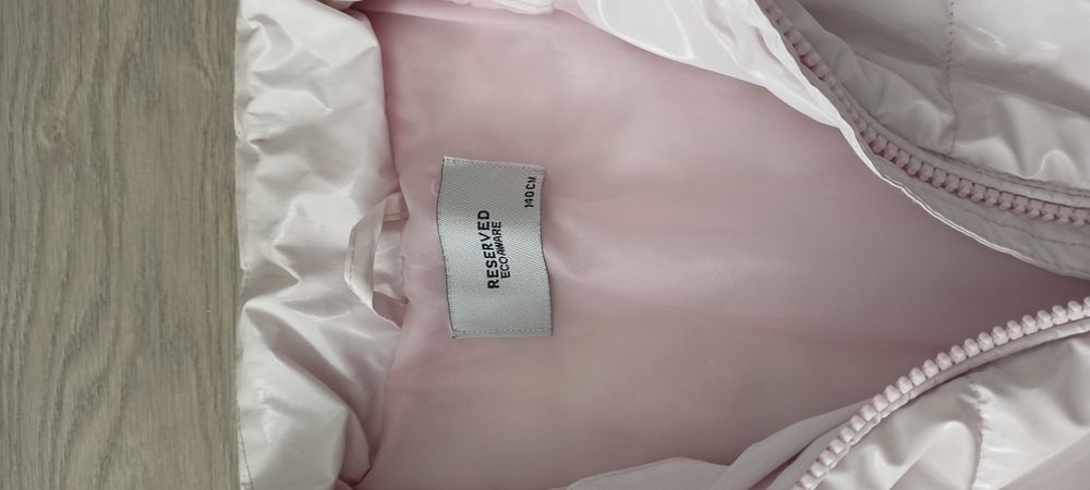 Kurtka Reserved rozm. 140