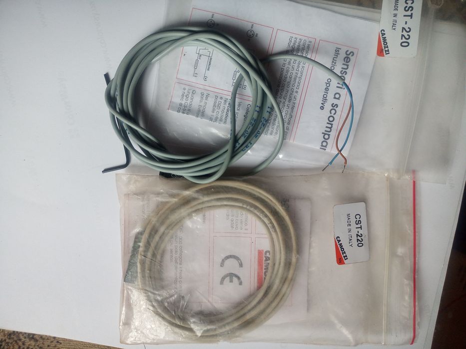 Датчик герконовый Camozzi CST-220, CST-232.