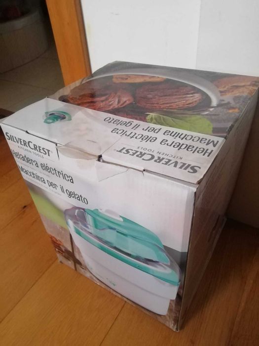 Máquina de fazer gelados