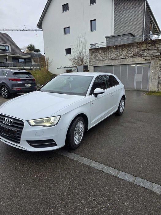 Audi A3 1.6 TDI S-Tronic Podwójny paiet Audi S-Line