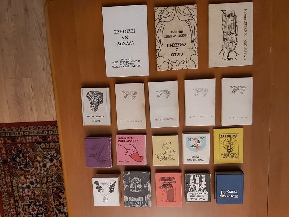 Miniaturowe książki