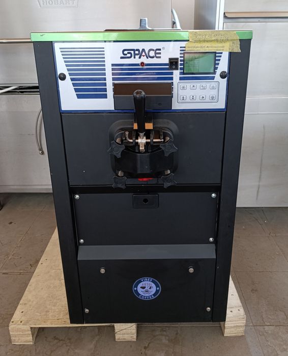 Фризер для м'якого морозива. Фризер. Space 6238
.