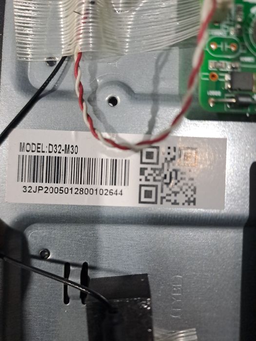 TV Silver 32" – para peças / reparação