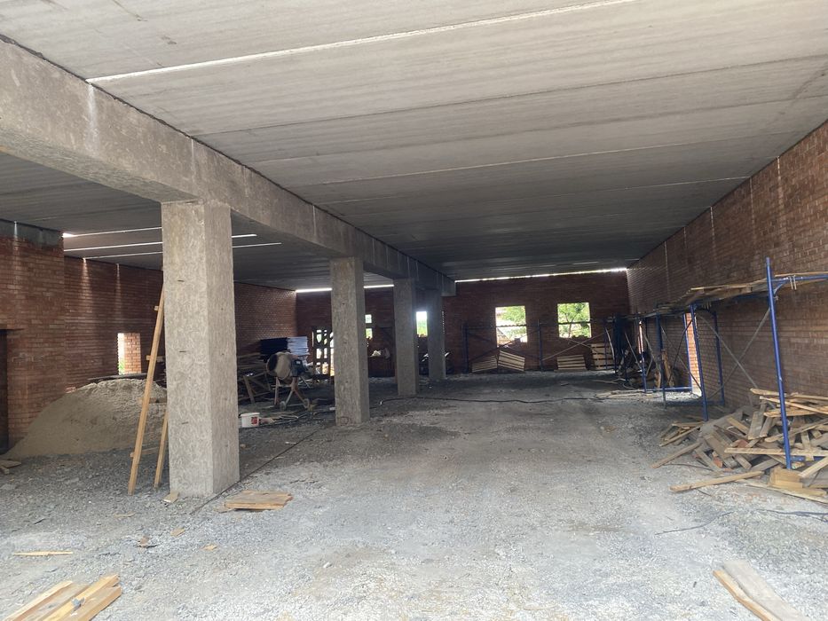 Монолітні роботи, бетон, фундамент, бут, опорні стіни колони армопояс.