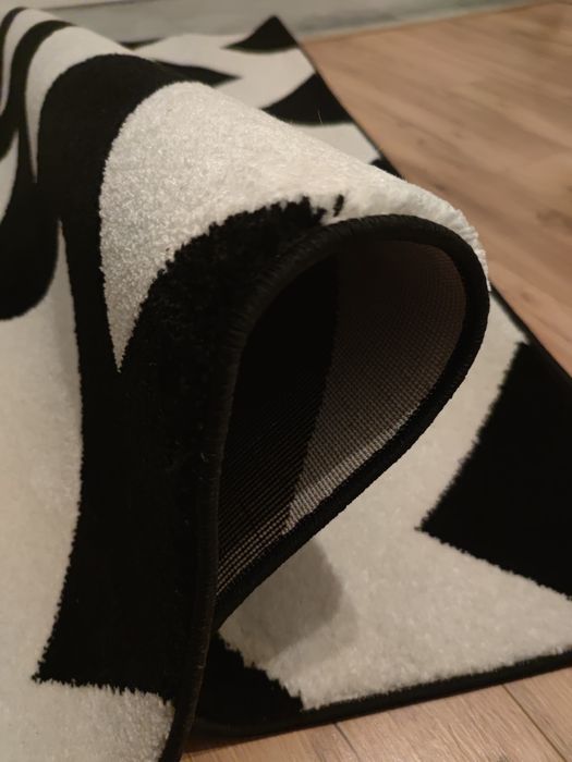 Dywan, jodełka, czarno-biały wzór, 160 cm x 226 cm