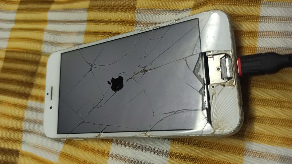 IPhone 6s на запчасти