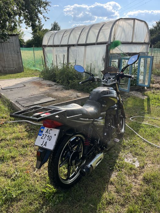 Продам мустанг 150