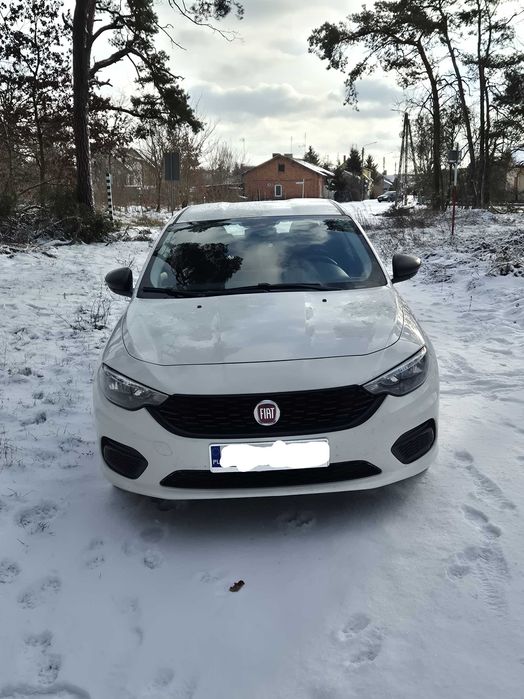 Sprzedam fiata tipo kolor biały 2019.o pojemności 1.4 benzyna I gaz