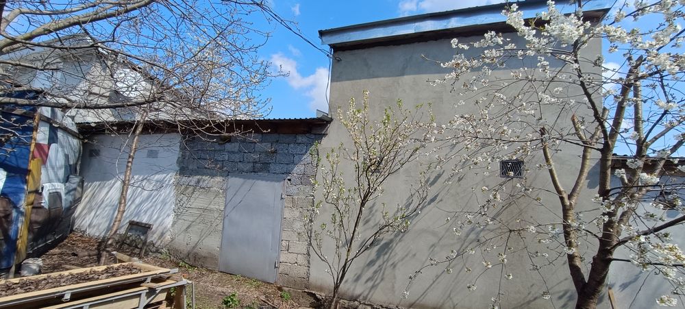 ПРОДАМ ГАРАЖ м. Стрий вул Млинарська заді ЕПІЦЕНТРУ