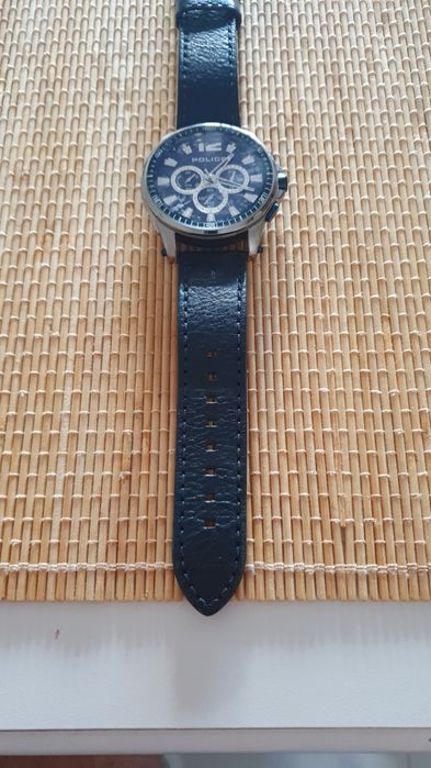 Relógio POLICE autêntico em excelente estado