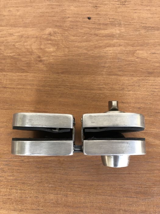 Замок зажимной метал