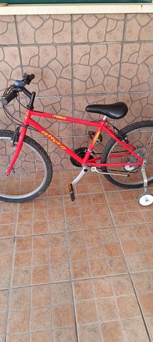 Bicicleta de criança  vermelha