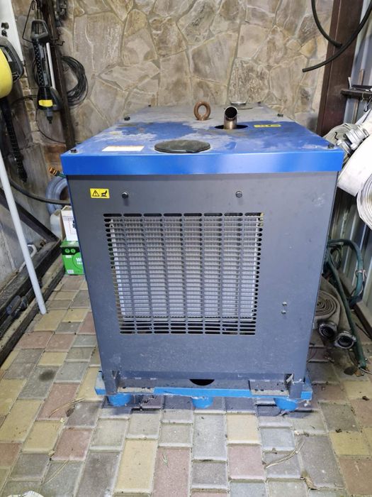 Продам генератор YAMAHA EDL16000E