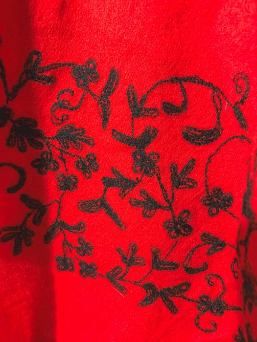 szalik czerwony damski 100% wełna elegancki kwiaty wiosna boho etno