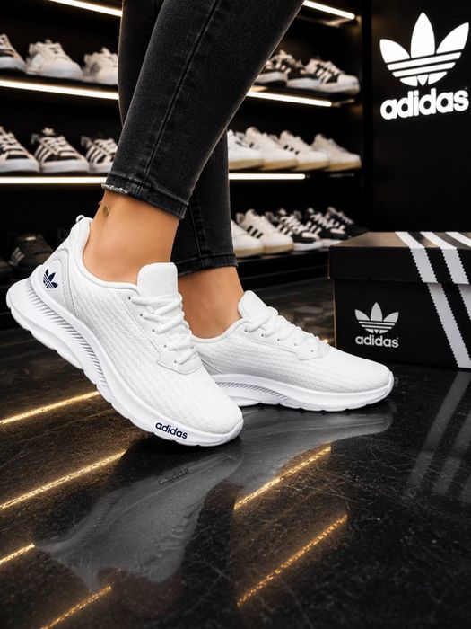 Женские белые летние кроссовки Adidas сетка жіночі білі кросівки адідас білі для літа красовки женские адидас