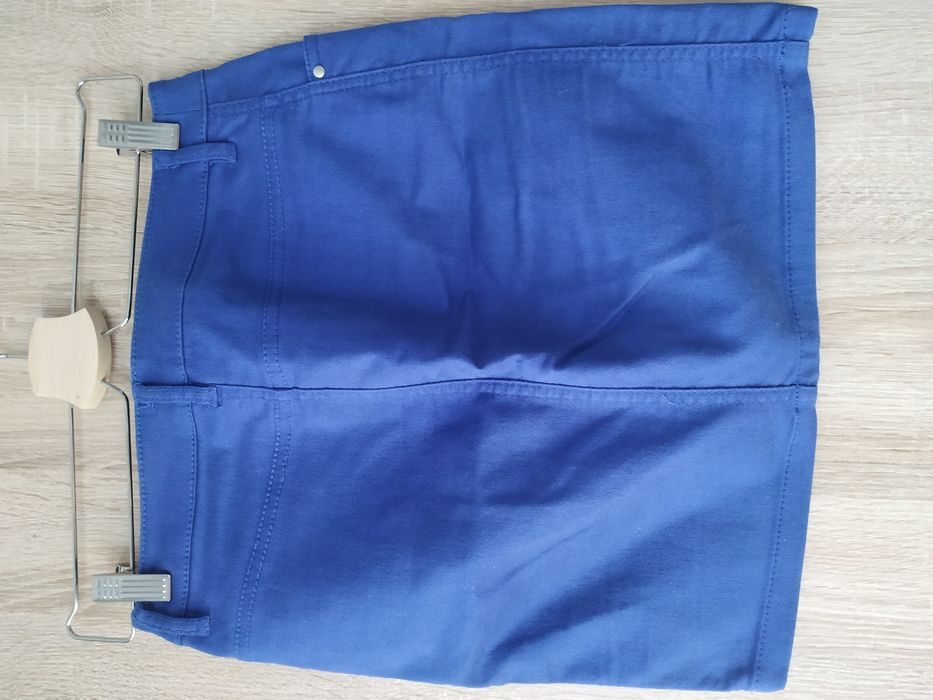 Niebieska mini spódniczka, dopasowana 36, h&m