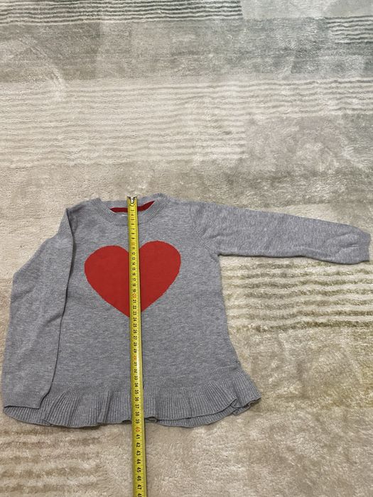 Sweterek rozmiar 98, Reserved