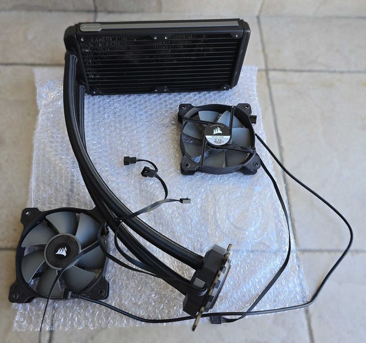 Cooler CPU Corsair H100i v2 (Liquid Cooler) 240mm64584698561793122