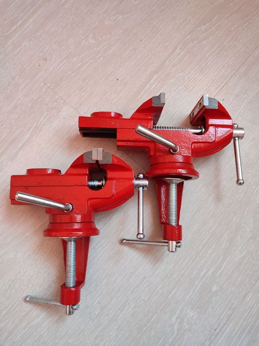 Тиски слесарные 60 мм INTERTOOL HT- 0054