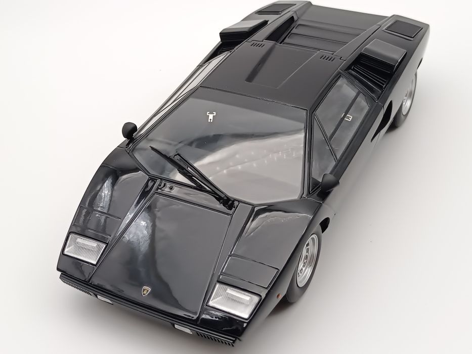 Lamborghini countach 1:18 Kyosho