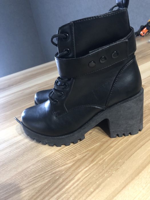 Ботинки на девочку  Gloria Jeans