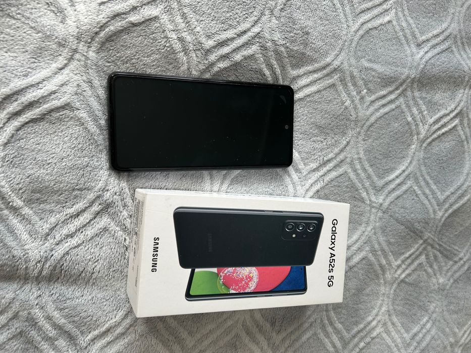 Samsung galaxy a52s 5G + casy w gratisie
