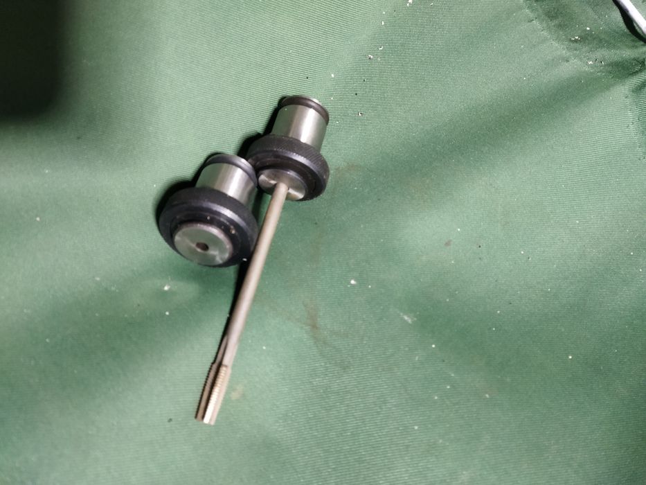 Патрон резьбонарезной для метчика м5 м6-8