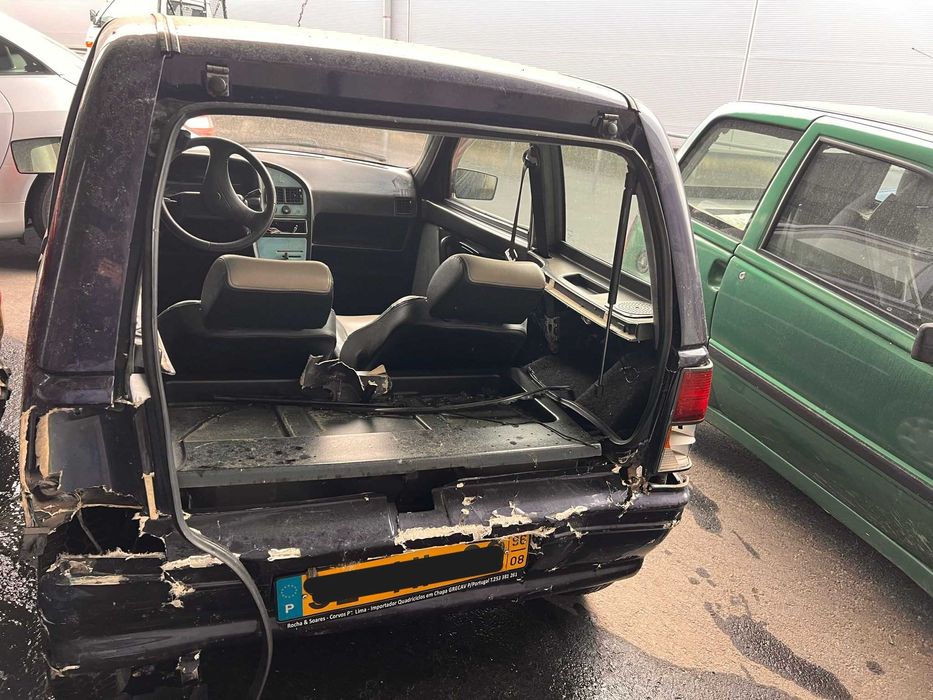 MICROCAR LYRA ACIDENTADO PEÇAS E ACESSORIOS