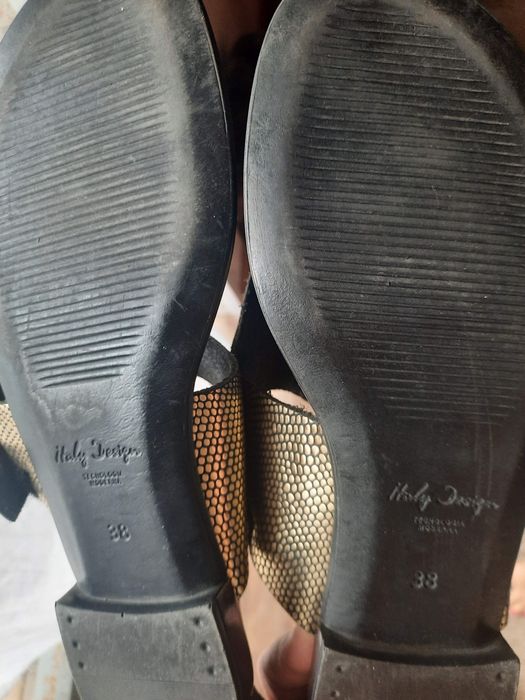 Босоножки кожа через палец