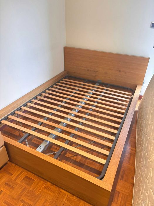 Cama MALM + Estrado SKoRVA - para casal