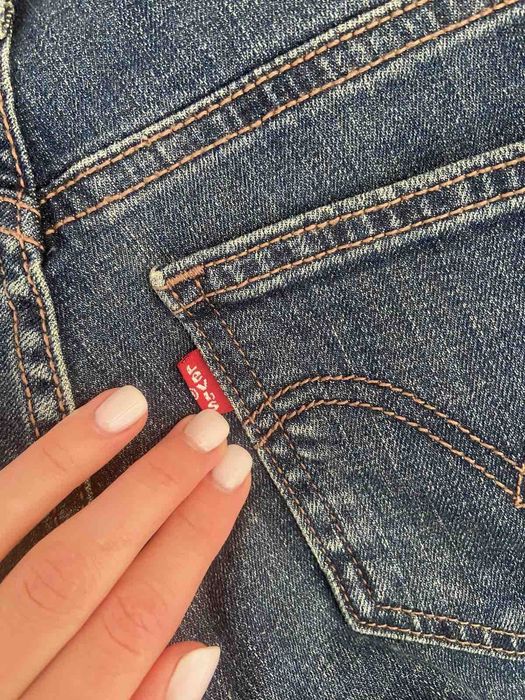 жіночі джинсові шорти levis