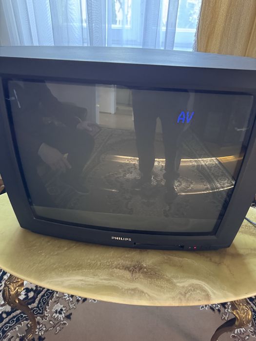 Продам телевізор Philips в робочому старі