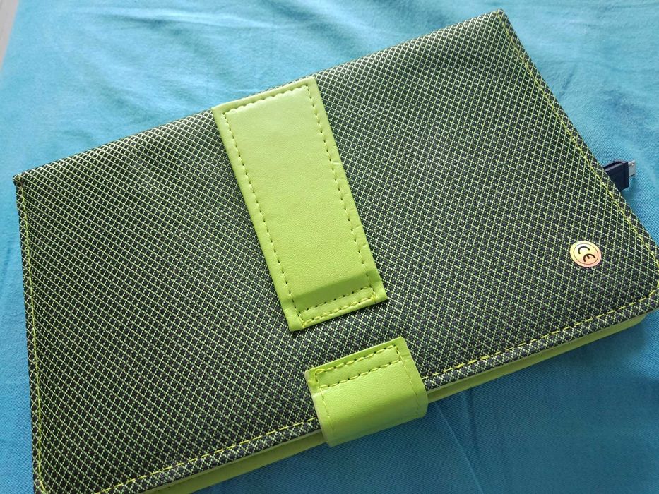 Nowe etui do tabletu 7'' z klawiaturą Omega Indiana kolor zielony