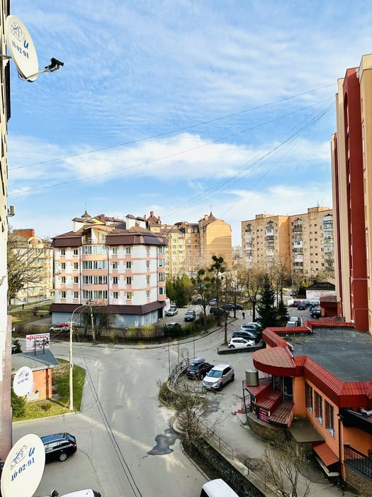 NAVIT 2-х кімн.люкс апартаменти з кавомашиною в центрі міста.Лебединка