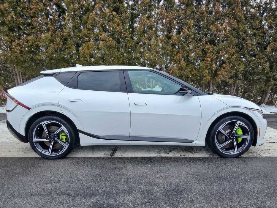 Kia EV6 GT      2023