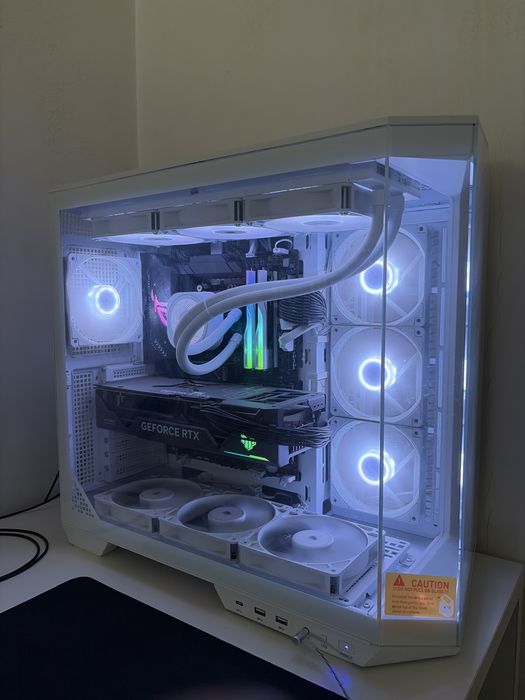 Computador gaming, RTX 4070 Ti 16gb, Super, ryzen 7 9800X3D , 32gb ram