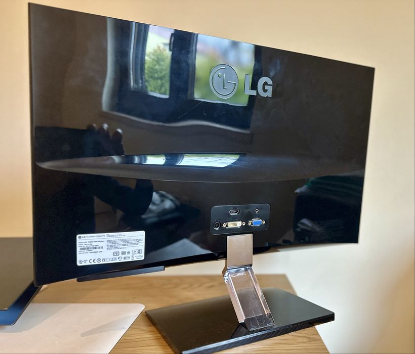 Ecran LG flatron 2360v