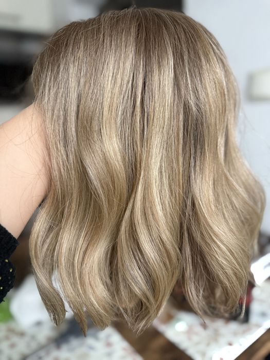 Peruka medyczna - można stylizować prostownicą lub lokowka