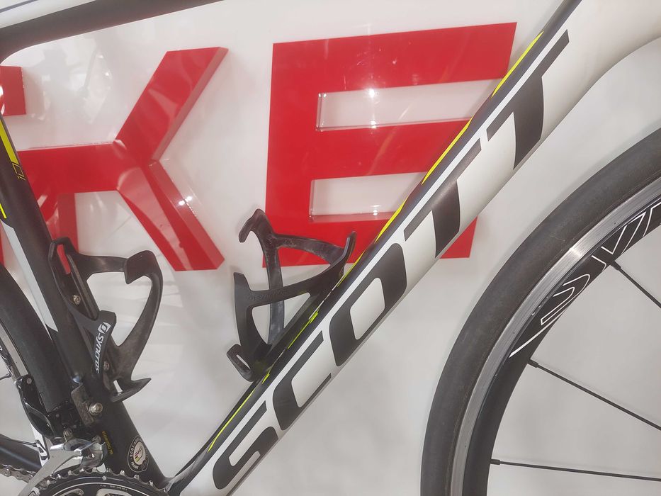 Bicicleta scott addict 10